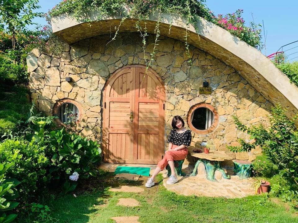 Moc Chau Hobbiton Acomodação com café da manhã Exterior foto