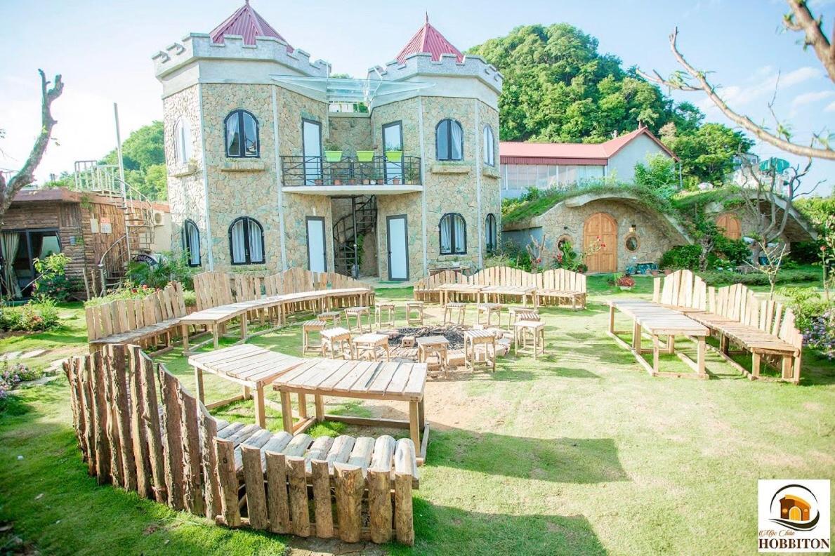 Moc Chau Hobbiton Acomodação com café da manhã Exterior foto