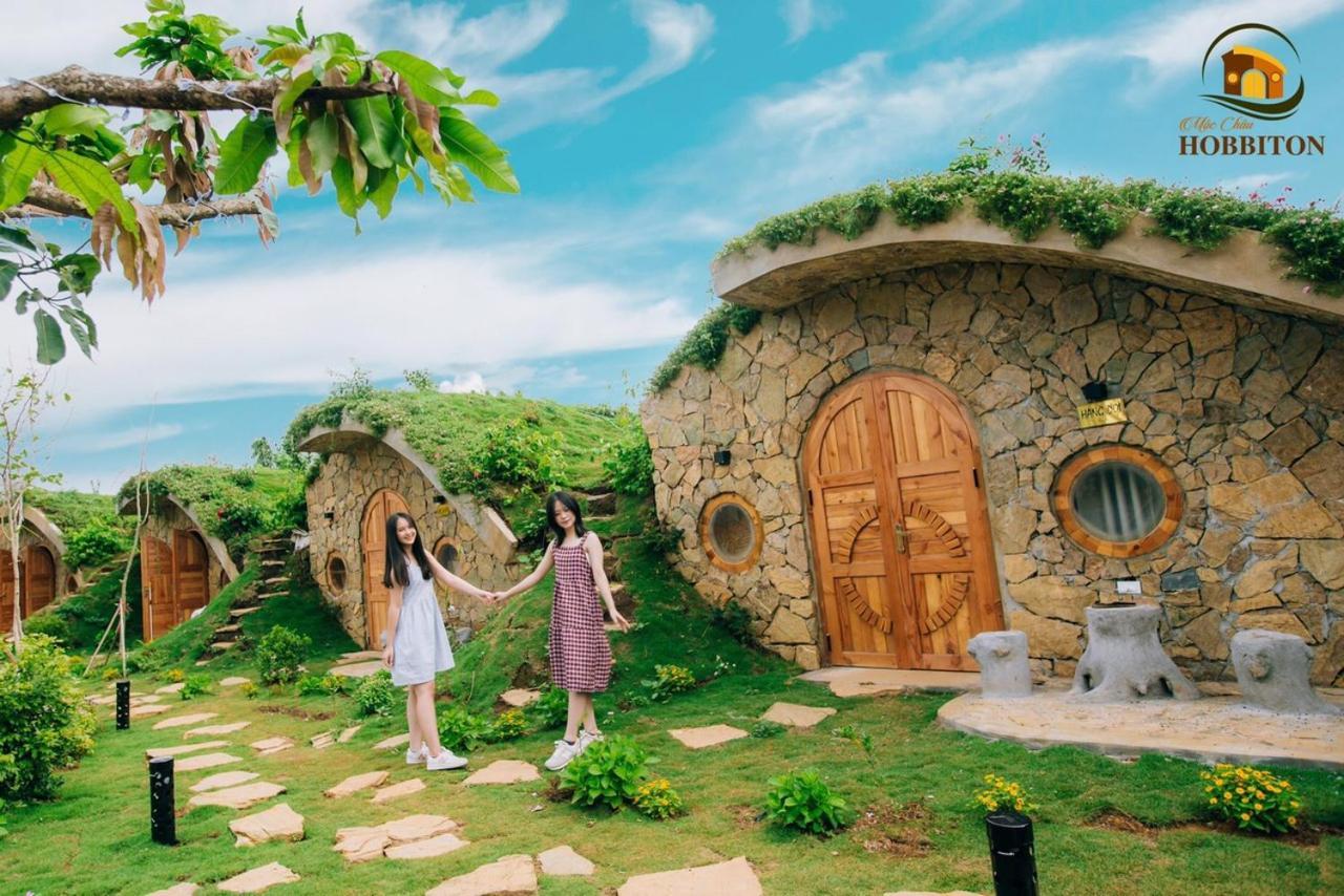 Moc Chau Hobbiton Acomodação com café da manhã Exterior foto